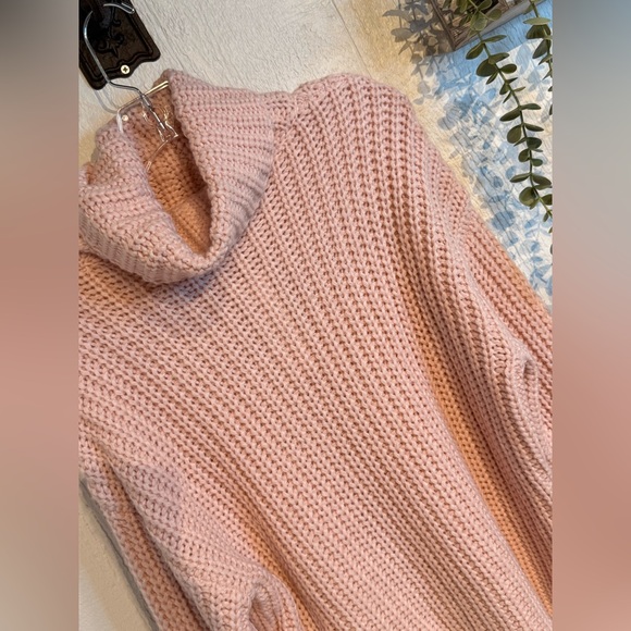 VIDA turtleneck shaker pullover NWOT lotus - Picture 2 of 8